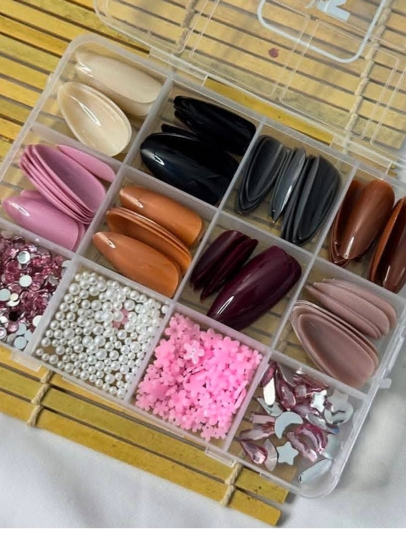 عبوة مكونة من اظافر صناعية و استراس - تصميم مميز - Image 5